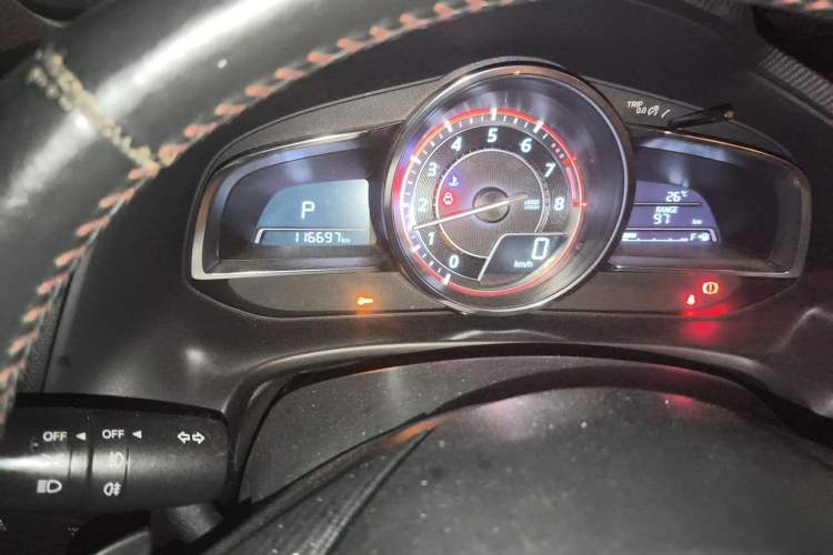 Used Mazda 3 Axela 2014 Sedan 2.0L Automatic Flagship Model Odometer Close Up