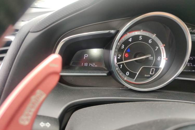 Used Mazda 3 Axela 2014 Sedan 2.0L Automatic Flagship Model Odometer Close Up