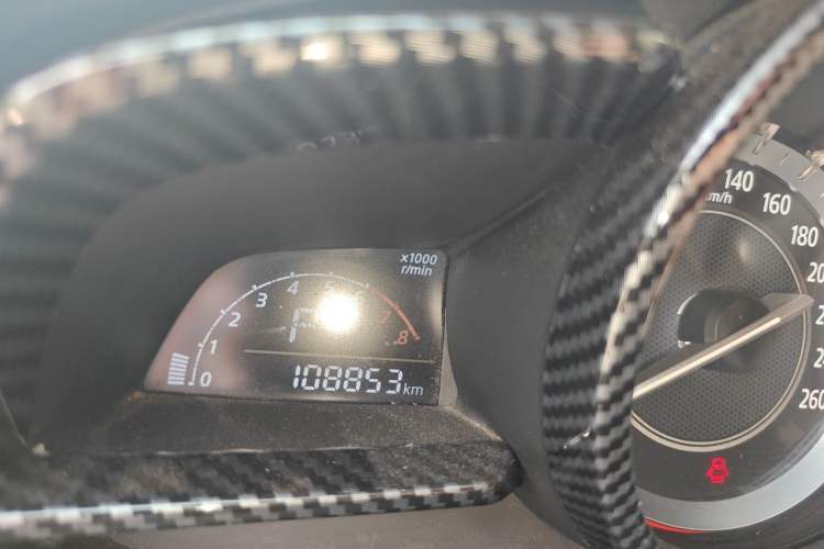 Used Mazda 3 Axela 2014 Sedan 1.5L Automatic Luxury Model Odometer Close Up