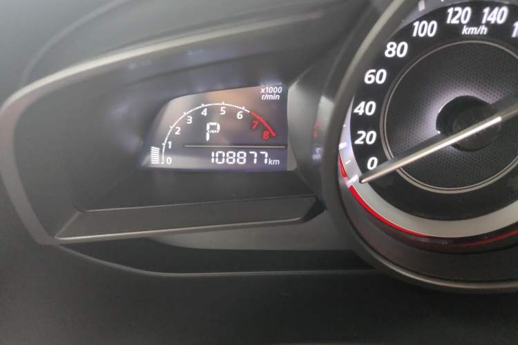Used Mazda 3 Axela 2014 Sedan 2.0L Automatic Sport Model Odometer Close Up
