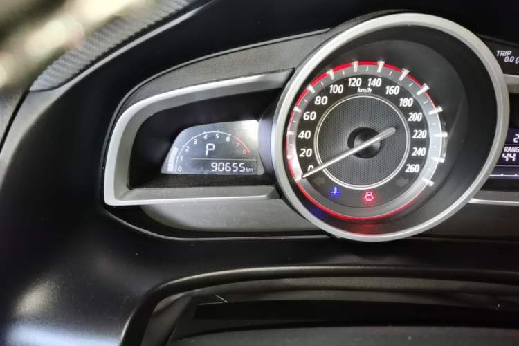 Used Mazda 3 Axela 2014 Sedan 1.5L Automatic Luxury Model Odometer Close Up