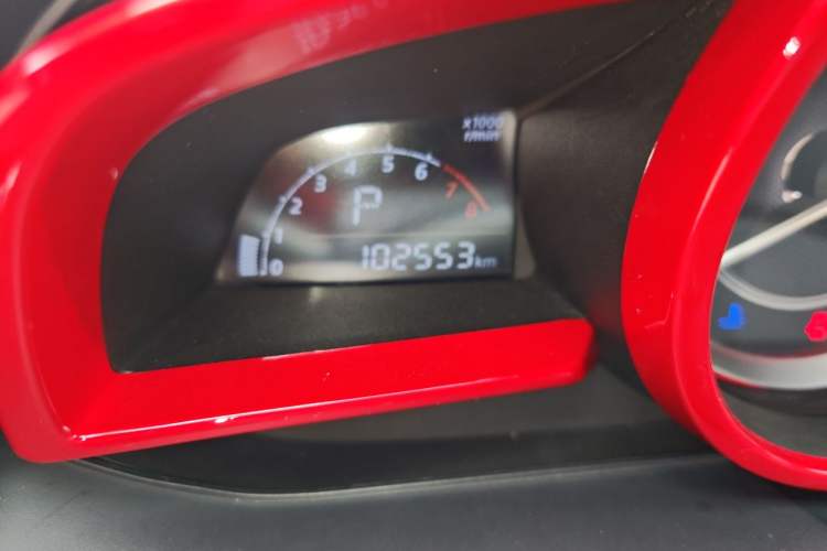 Used Mazda 3 Axela 2014 Hatchback 2.0L Automatic Sport Model Odometer Close Up