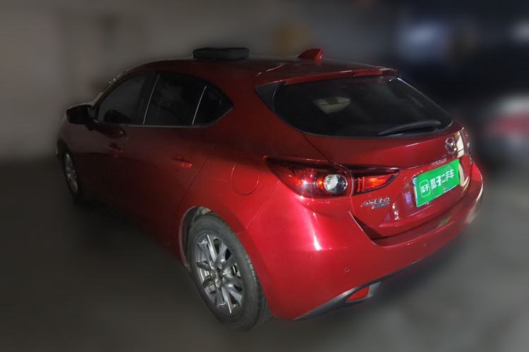 Used Mazda 3 Axela 2014 Hatchback 1.5L Automatic Luxury Model Rear Left 45 Deg