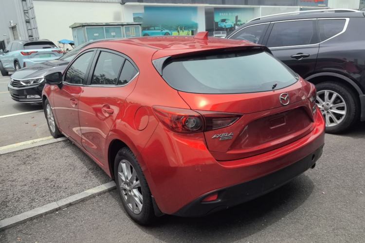 Used Mazda 3 Axela 2014 Hatchback 1.5L Automatic Luxury Model Rear Left 45 Deg
