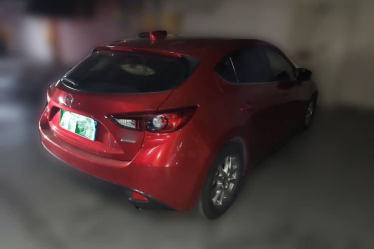 Used Mazda 3 Axela 2014 Hatchback 1.5L Automatic Luxury Model Rear Right 45 Deg