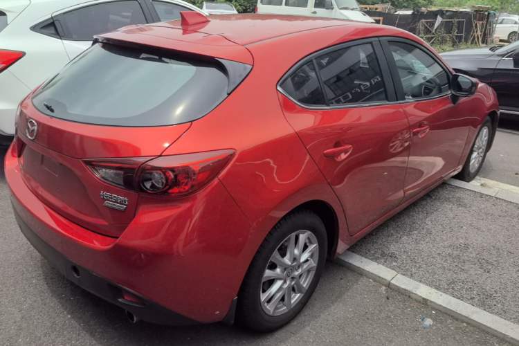 Used Mazda 3 Axela 2014 Hatchback 1.5L Automatic Luxury Model Rear Right 45 Deg