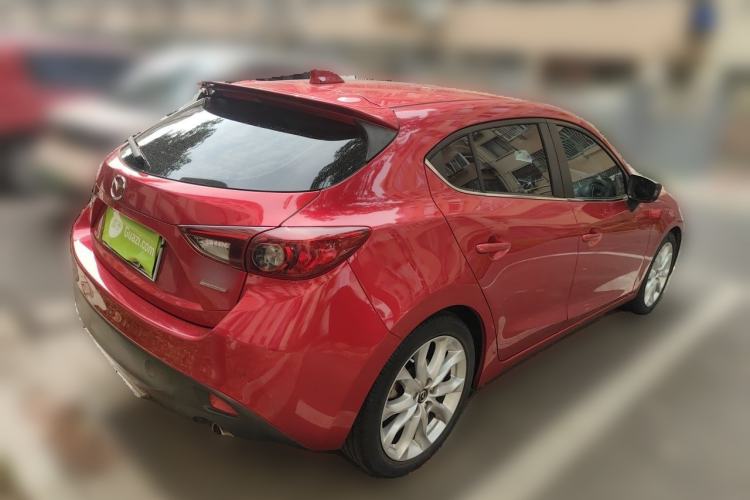 Used Mazda 3 Axela 2014 Hatchback 2.0L Automatic Sport Model Rear Right 45 Deg