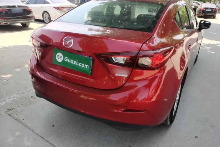 Used Mazda 3 Axela 2014 Sedan 1.5L Manual Comfort Model Rear Right 45 Deg