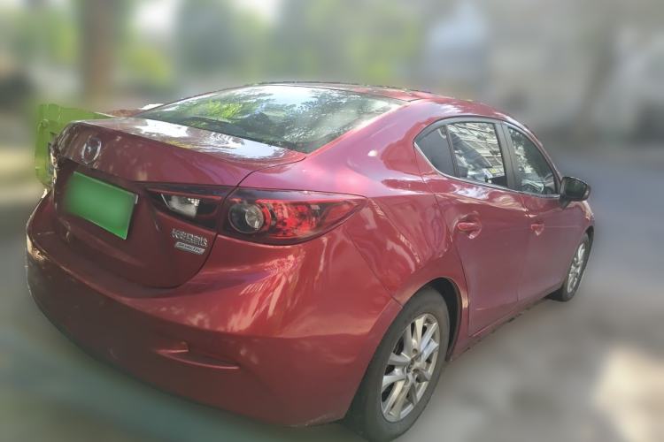 Used Mazda 3 Axela 2014 Sedan 1.5L Automatic Luxury Model Rear Right 45 Deg