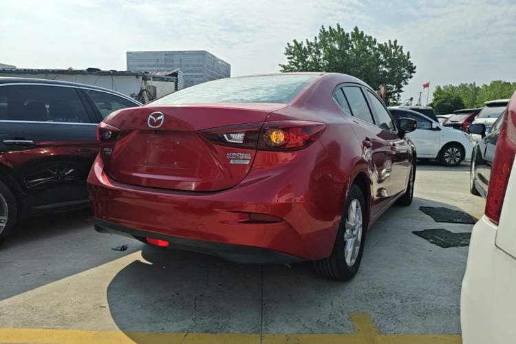 Used Mazda 3 Axela 2014 Sedan 1.5L Automatic Luxury Model Rear Right 45 Deg