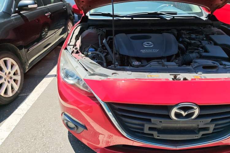Used Mazda 3 Axela 2014 Sedan 1.5L Automatic Luxury Model Right Front Headlight
