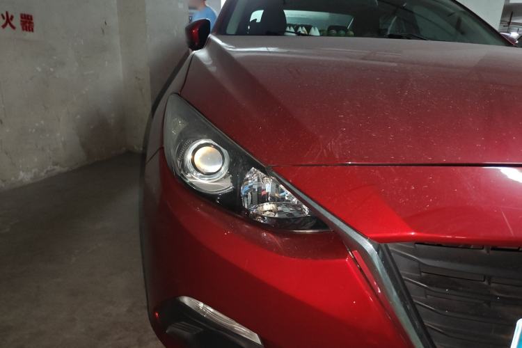 Used Mazda 3 Axela 2014 Sedan 1.5L Automatic Comfort Model Right Front Headlight