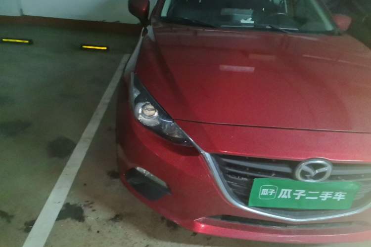 Used Mazda 3 Axela 2014 Sedan 1.5L Manual Comfort Model Right Front Headlight