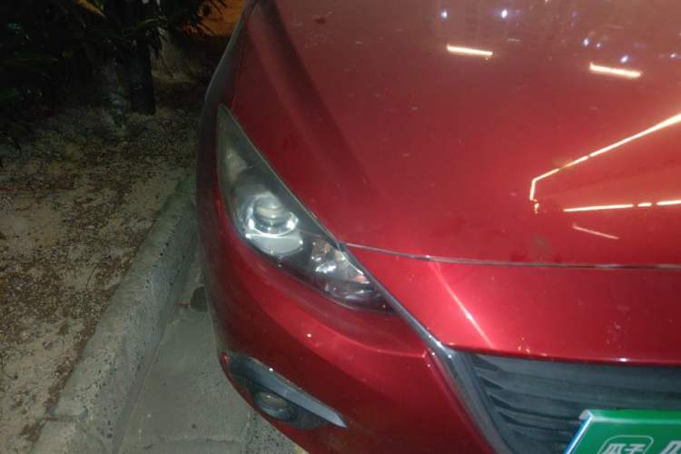 Used Mazda 3 Axela 2014 Sedan 2.0L Automatic Sport Model Right Front Headlight