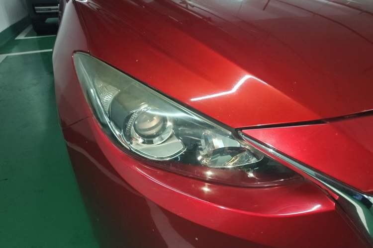 Used Mazda 3 Axela 2014 Sedan 1.5L Automatic Luxury Model Right Front Headlight