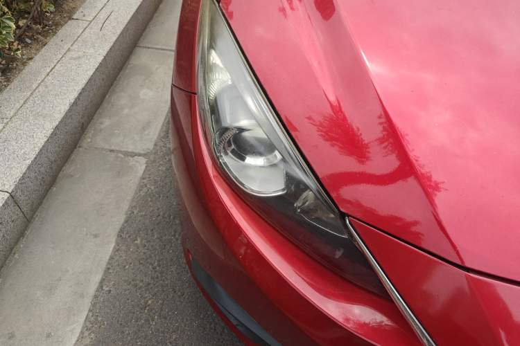 Used Mazda 3 Axela 2014 Sedan 1.5L Manual Comfort Model Right Front Headlight