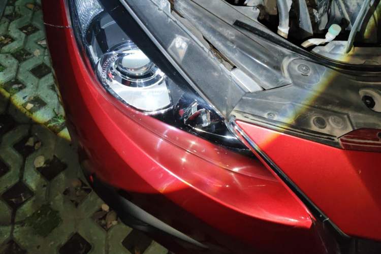 Used Mazda 3 Axela 2014 Sedan 1.5L Automatic Luxury Model Right Front Headlight