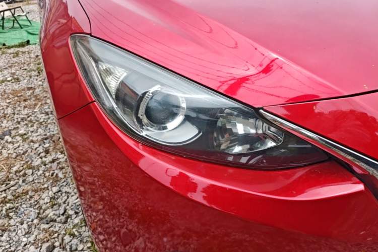 Used Mazda 3 Axela 2014 Sedan 1.5L Automatic Luxury Model Right Front Headlight