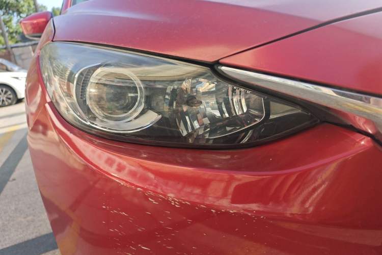 Used Mazda 3 Axela 2014 Sedan 1.5L Automatic Luxury Model Right Front Headlight