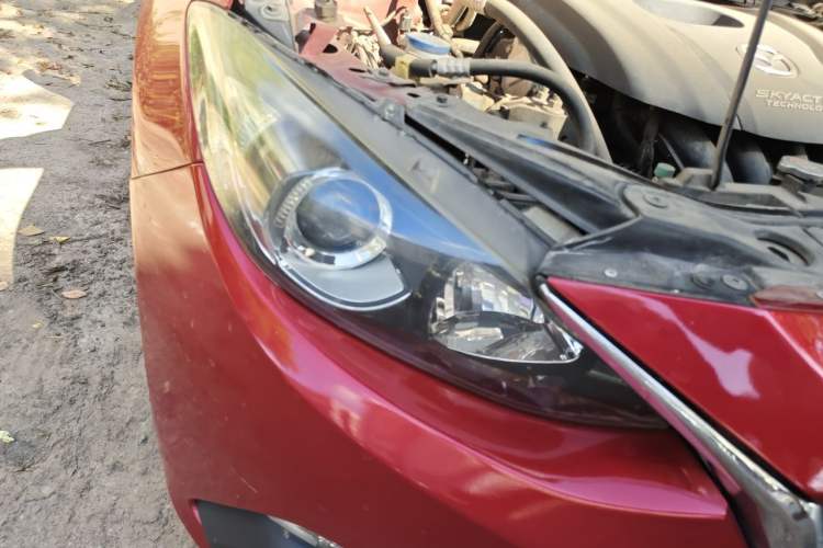 Used Mazda 3 Axela 2014 Sedan 1.5L Automatic Luxury Model Right Front Headlight
