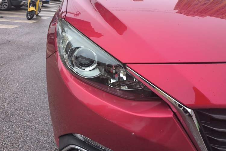 Used Mazda 3 Axela 2014 Sedan 1.5L Automatic Comfort Model Right Front Headlight