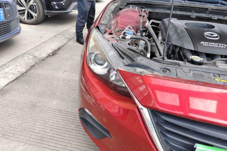 Used Mazda 3 Axela 2014 Sedan 1.5L Automatic Comfort Model Right Front Headlight