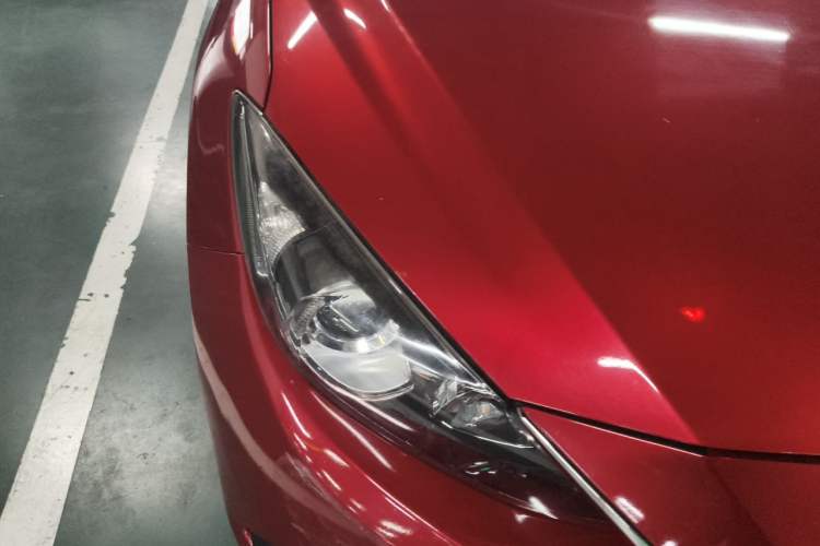 Used Mazda 3 Axela 2014 Sedan 1.5L Automatic Luxury Model Right Front Headlight