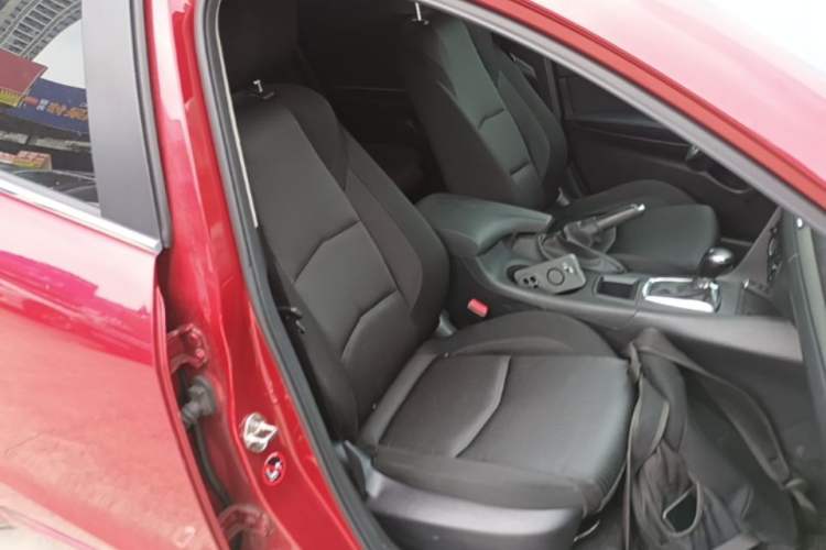Used Mazda 3 Axela 2014 Sedan 1.5L Automatic Comfort Model Right Front Seat