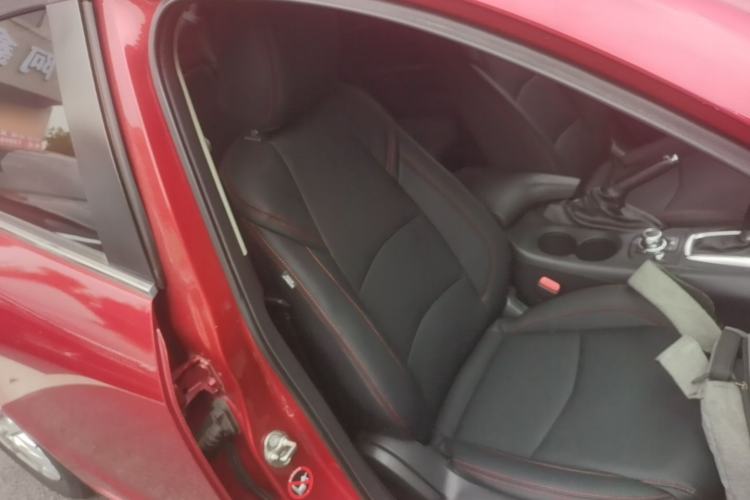 Used Mazda 3 Axela 2014 Sedan 1.5L Automatic Luxury Model Right Front Seat