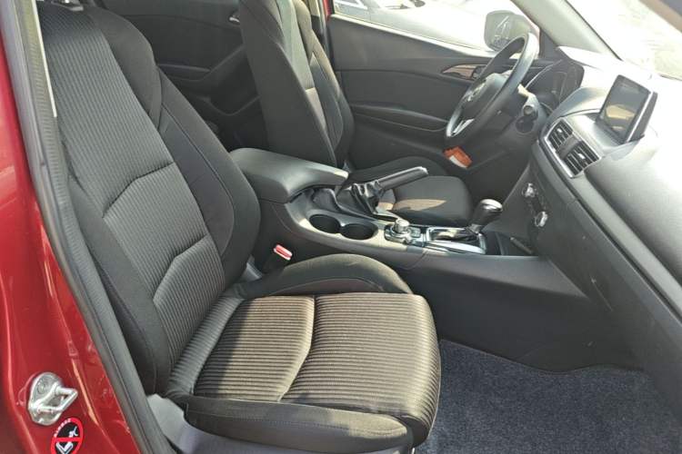 Used Mazda 3 Axela 2014 Sedan 1.5L Automatic Luxury Model Right Front Seat