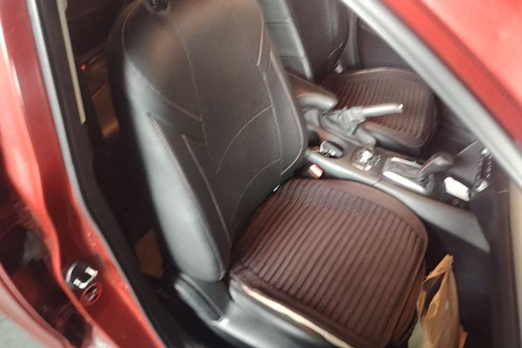 Used Mazda 3 Axela 2014 Sedan 1.5L Automatic Luxury Model Right Front Seat