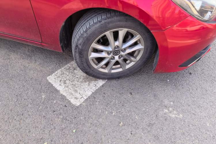 Used Mazda 3 Axela 2014 Sedan 1.5L Automatic Comfort Model Right Front Wheel Hub