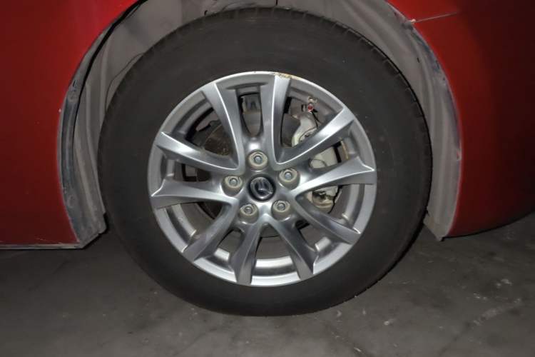 Used Mazda 3 Axela 2014 Hatchback 1.5L Automatic Luxury Model Right Front Wheel Hub
