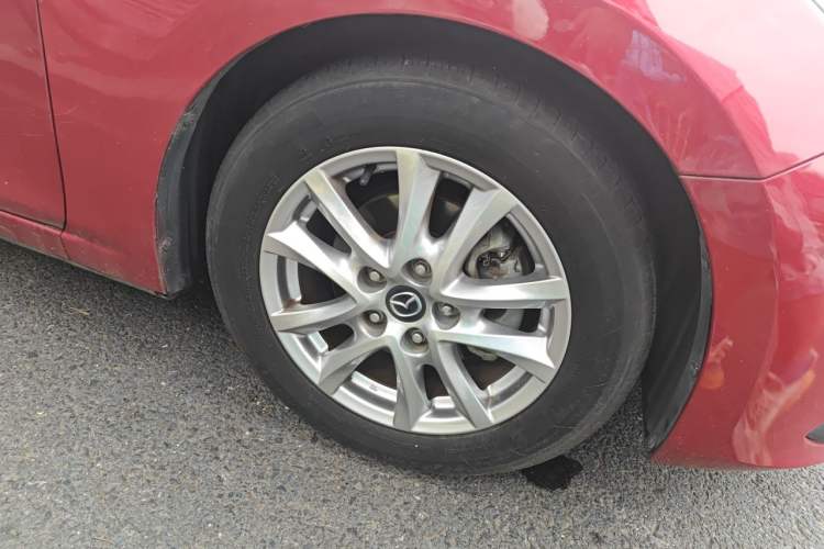 Used Mazda 3 Axela 2014 Sedan 1.5L Automatic Luxury Model Right Front Wheel Hub