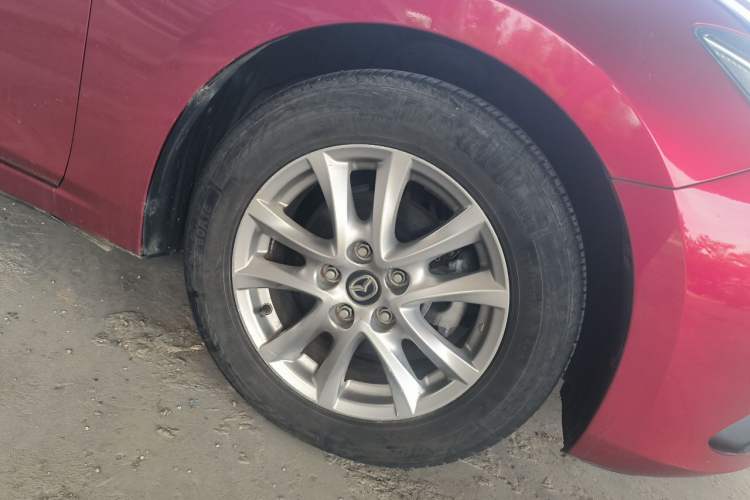 Used Mazda 3 Axela 2014 Sedan 1.5L Automatic Luxury Model Right Front Wheel Hub