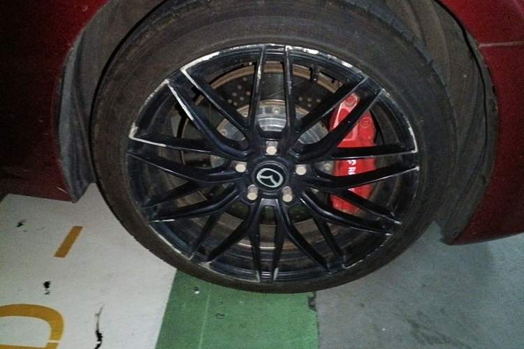 Used Mazda 3 Axela 2014 Sedan 2.0L Automatic Sport Model Right Front Wheel Hub