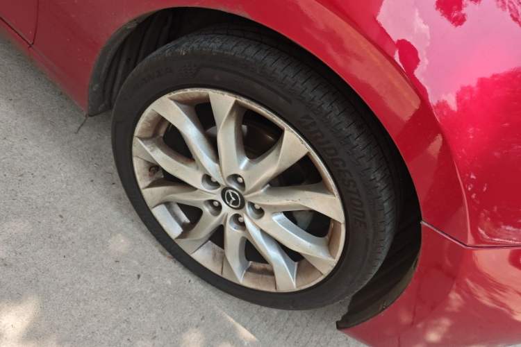 Used Mazda 3 Axela 2014 Hatchback 2.0L Automatic Sport Model Right Front Wheel Hub