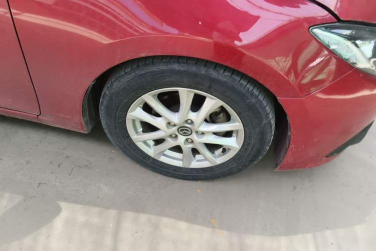 Used Mazda 3 Axela 2014 Hatchback 1.5L Automatic Luxury Model Right Front Wheel Hub