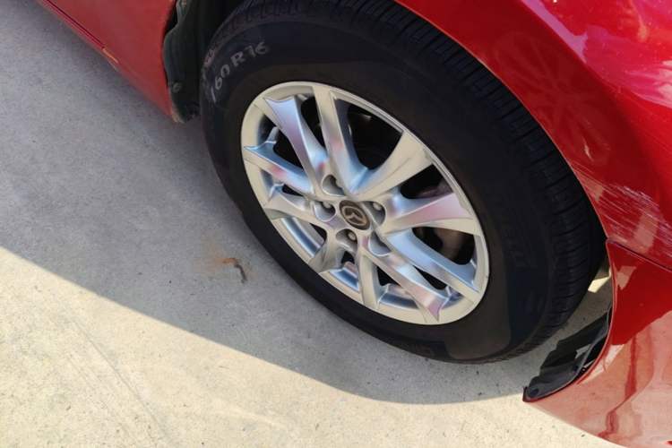 Used Mazda 3 Axela 2014 Hatchback 1.5L Automatic Luxury Model Right Front Wheel Hub
