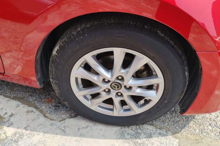 Used Mazda 3 Axela 2014 Sedan 1.5L Automatic Luxury Model Right Front Wheel Hub