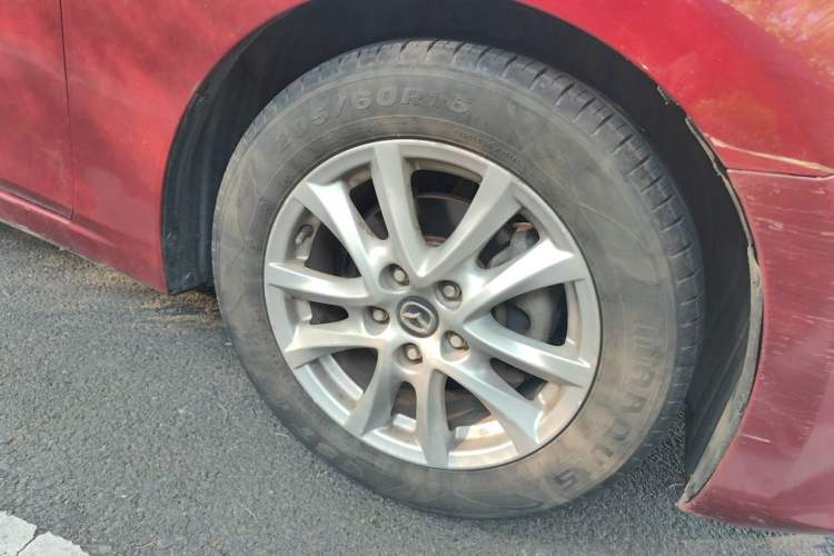 Used Mazda 3 Axela 2014 Sedan 1.5L Manual Comfort Model Right Front Wheel Hub