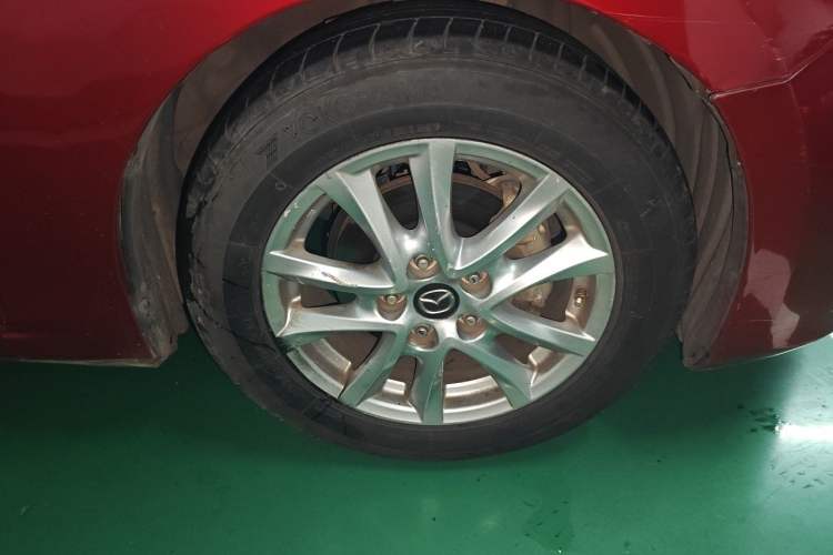 Used Mazda 3 Axela 2014 Sedan 1.5L Automatic Luxury Model Right Front Wheel Hub