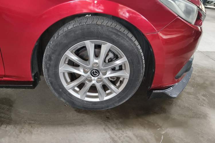 Used Mazda 3 Axela 2014 Sedan 1.5L Automatic Luxury Model Right Front Wheel Hub