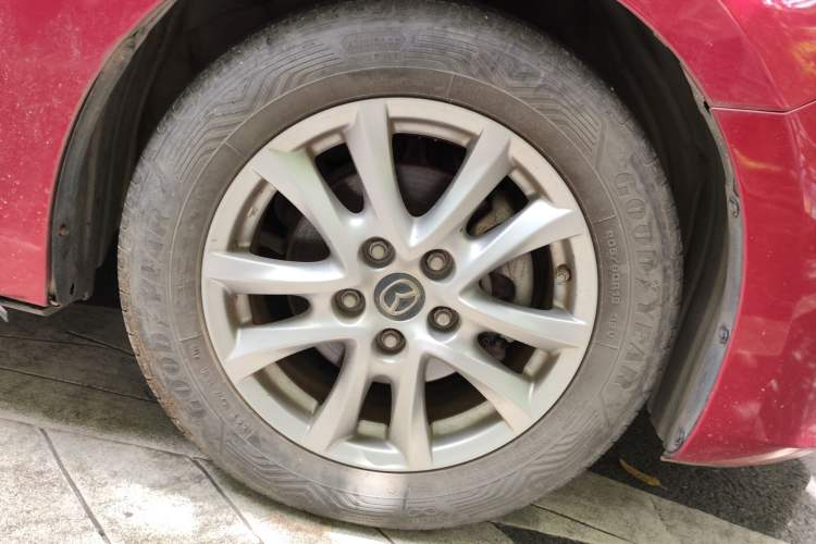 Used Mazda 3 Axela 2014 Sedan 1.5L Automatic Prestige Model Right Front Wheel Hub