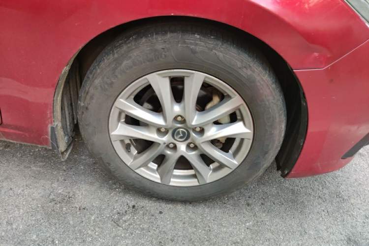 Used Mazda 3 Axela 2014 Sedan 1.5L Automatic Luxury Model Right Front Wheel Hub