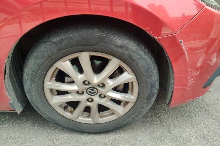 Used Mazda 3 Axela 2014 Sedan 1.5L Automatic Luxury Model Right Front Wheel Hub