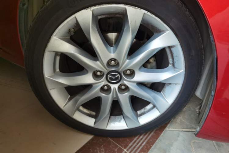 Used Mazda 3 Axela 2014 Hatchback 2.0L Automatic Flagship Model Right Front Wheel Hub