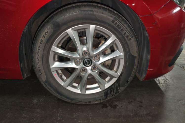 Used Mazda 3 Axela 2014 Sedan 1.5L Manual Comfort Model Right Front Wheel Hub