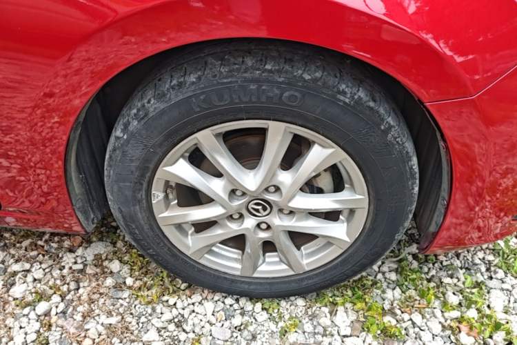 Used Mazda 3 Axela 2014 Sedan 1.5L Automatic Luxury Model Right Front Wheel Hub