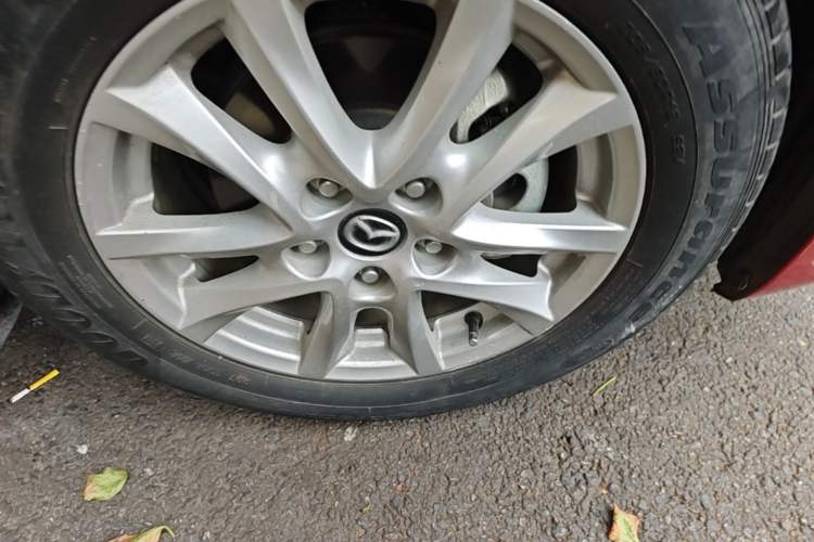 Used Mazda 3 Axela 2014 Sedan 1.5L Automatic Luxury Model Right Front Wheel Hub
